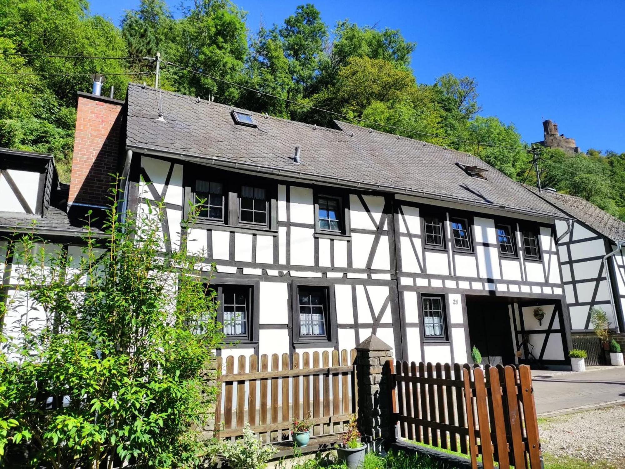 Ferienwohnung 'Unter Der Burg' Brodenbach Extérieur photo